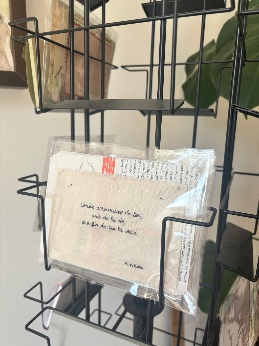 Des cadres qui murmurent des mots à ton âme