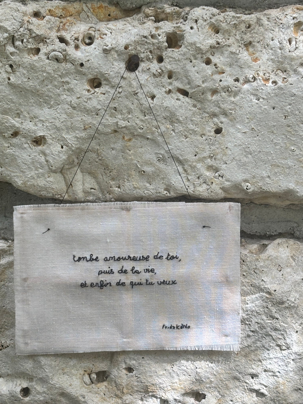 Des cadres qui murmurent des mots à ton âme