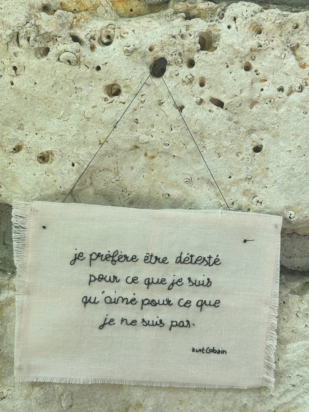 Des cadres qui murmurent des mots à ton âme